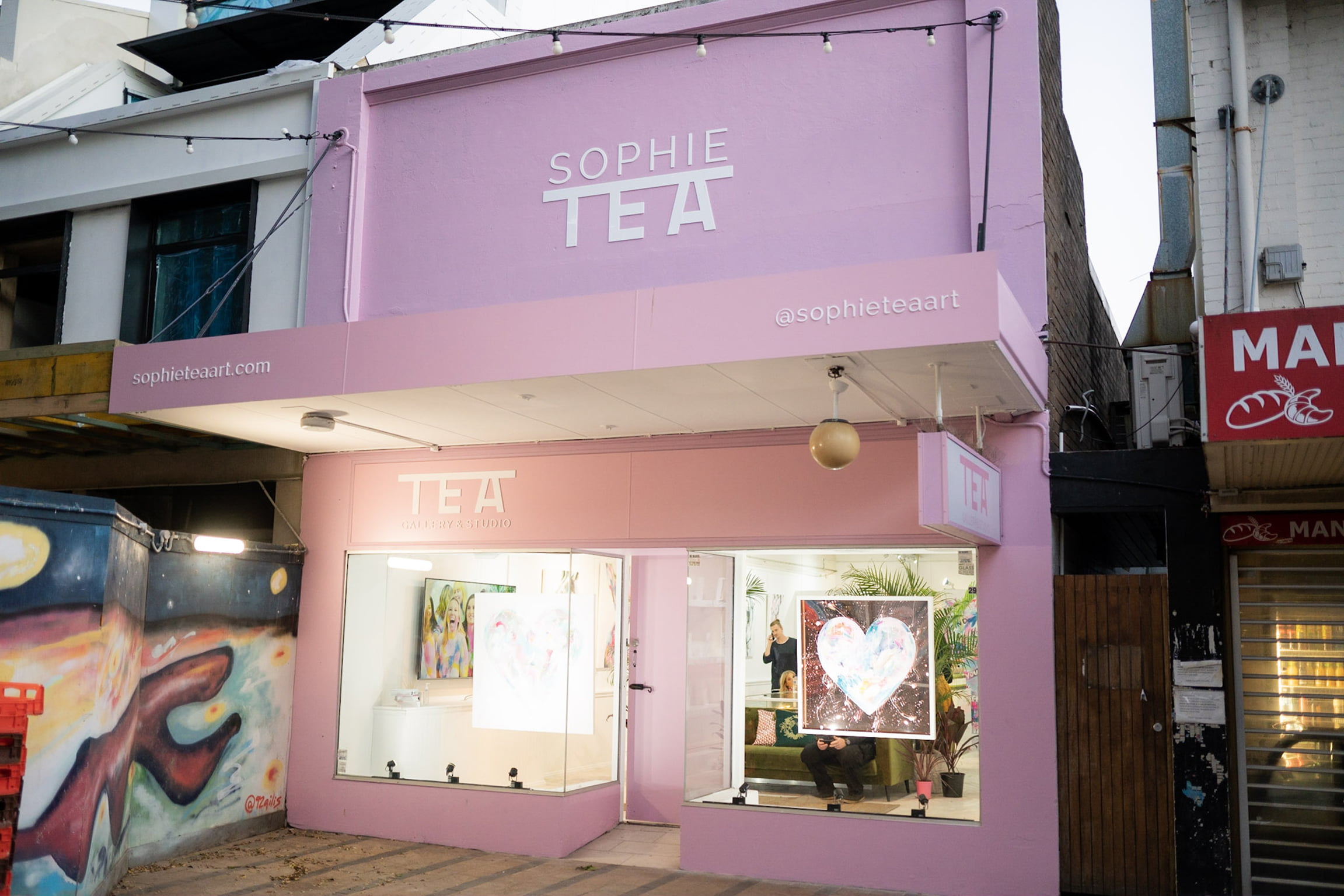 Sophie Tea Art - Hello Manly